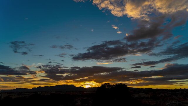 lapsodetiempo atardecer elche alicante espa&ntilde;a