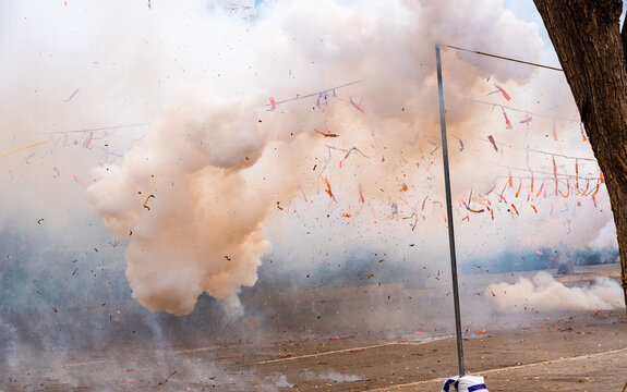 Valencia Mascleta Pyrotechnic Show &ndash; Loud Explosions and Traditional Fallas Event