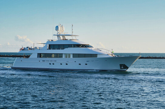 luxury charter yacht