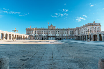 Obraz premium Front Facade of Royal Palace of Madrid Spain
