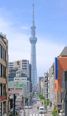 Obraz premium Japan landmark tallest building tower, street and shop in Tokyo