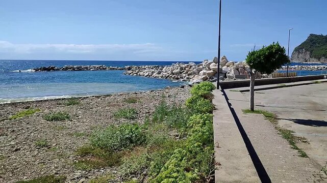 Agnone Cilento - Panoramica della costa dal parcheggio di via Marina Nuova
