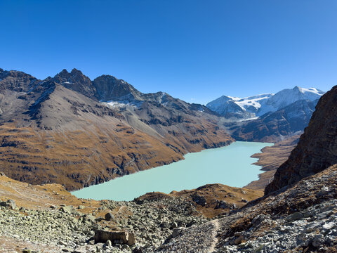 Lac des Dix &ndash; Alpine Reservoir in Valais, Switzerland