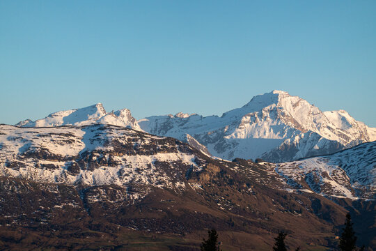 Der Piz Aul im B&uuml;ndner Oberland im Abendlicht
