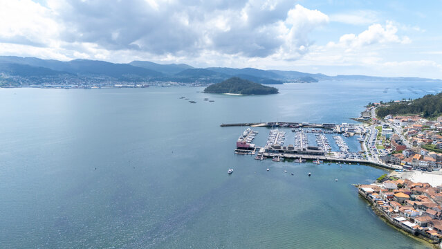 Combarro marina and town on r&iacute;a de pontevedra, galicia