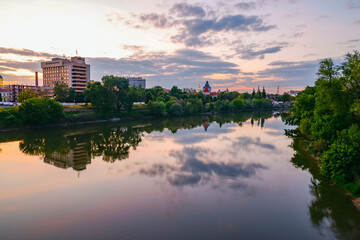 Obraz premium Scenic landscape of River Mures in Arad, Romania, Europe 