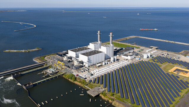 Battery Storage at Maxima Power Plant.