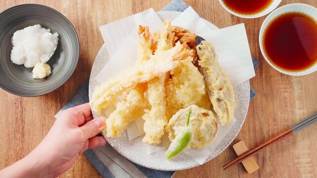 天ぷら盛り合わせ 海老・白身魚・なす・ししとう・さつまいも