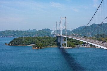 糸山公園から望む来島海峡大橋と瀬戸内海の絶景 © ibuki