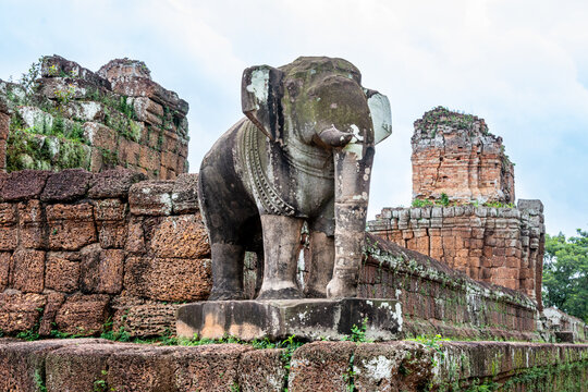 Stone elephant statue on laterite terrace at East Mebon, Angkor.