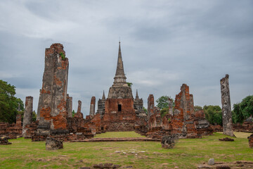 Obraz premium View of Wat Phra Si Samphet, a temple in the city of Ayuthaya, Thailand