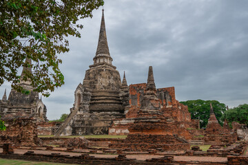 Obraz premium View of Wat Phra Si Samphet, a temple in the city of Ayuthaya, Thailand