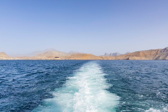 Traditional Dhow Cruise with Dolphins Through the Scenic Fjords of Musandam, Oman