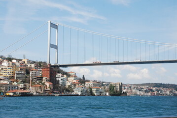 Fototapeta premium Bridge crossing the bosphorus in Istanbul, Turkey