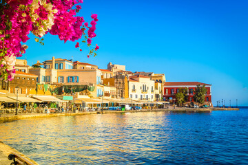 Obraz premium venetian habour of Chania with historical houses at sunny day, Crete, Greece