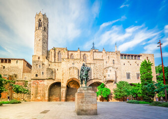 Obraz premium Medieval city wall of Barrio Gotic quarter of Barcelona, Spain