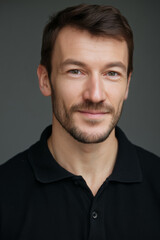 Obraz premium Confident professional portrait of a man