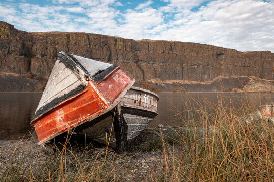 Boats at Jameson Lake