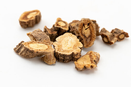 Chinese Inner Mongolia Produced Chinese Medicinal Material Fangfeng White Background