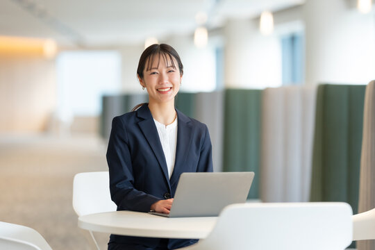 ビジネス　女性