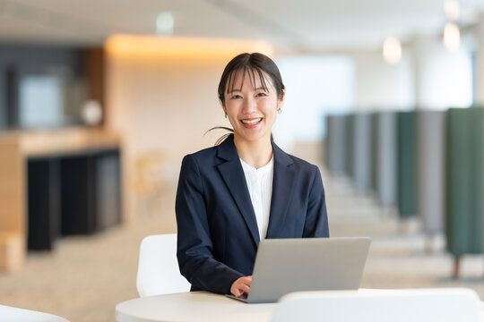 ビジネス　女性