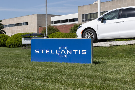 Stellantis Transmission plant. Chrysler Pacifica Limited at the Stellantis plant for Dodge, Chrysler, and Jeep. MY:2026