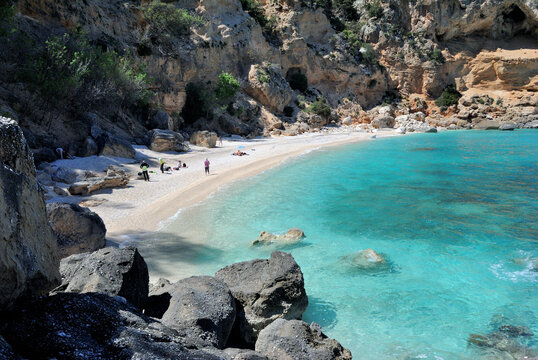 Veduta della spiaggia di Cala Biriala