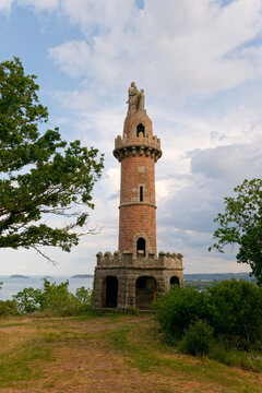 Tour Kerroch de Ploubazlanec en c&ocirc;te d'Armor - France