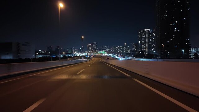 夜の首都高速道路 湾岸線 東行き 豊洲付近の車載動画