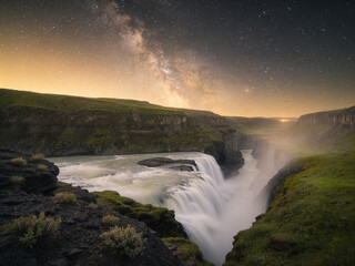 Fototapeta premium Pristine Wilderness and Plunging Waters of Victoria Falls