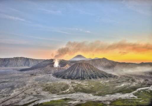 Sunset, smoking volcano Gunung Bromo, Mount Batok in front, Mount Kursi at back, Mount Gunung Semeru, Bromo Tengger Semeru National Park, Java, Indonesia