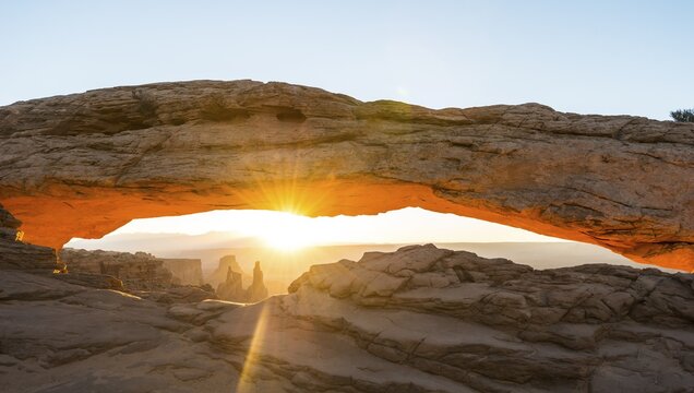 View through Natural Arch, Mesa Arch, Sunrise, Grand View Point Road, Island in the Sky, Canyonlands National Park, Moab, Utah, USA