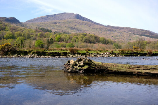 Afon Glaslyn river and Moel Hebog mountain peak, Beddgelert,  Eryri National Park, formally Snowdonia, North Wales, UK.