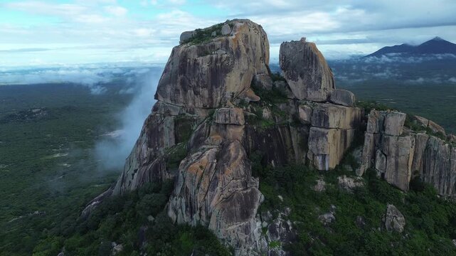 SERROTE DOS PICOS EM SANTA QUIT&Eacute;RIA