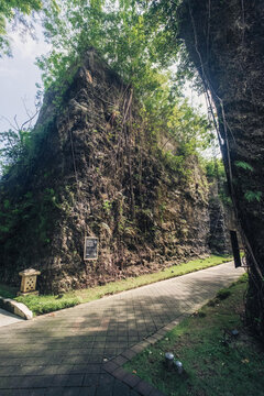 The beauty of the cliffs in the Garuda Wisnu Kencana (GWK) tourist area of ​​Jimbaran, April 3, 2026, Bali, Indonesia
