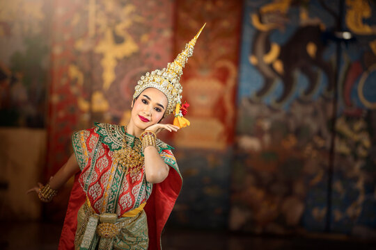Traditional Thai Khon Dance Performance in Bangkok,Thailand