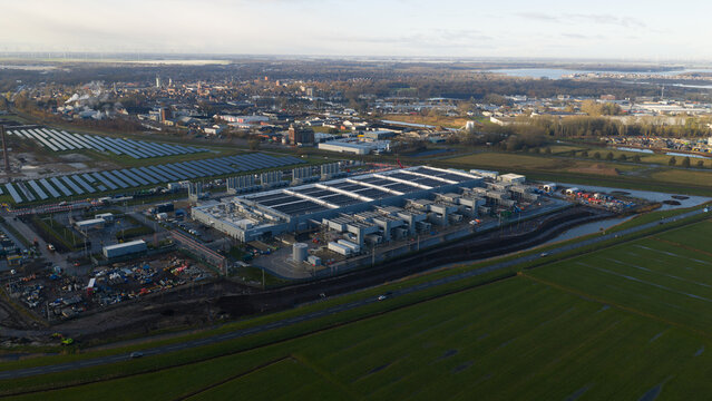 Data center complex generating sustainable energy with solar panels