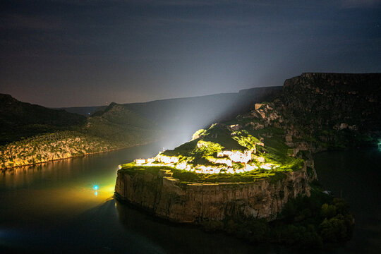 The scenic sunset views of the Rumkale, a ruined fortress on the Euphrates, located in the province of Gaziantep and 50 km west of Şanlıurfa, Turkey