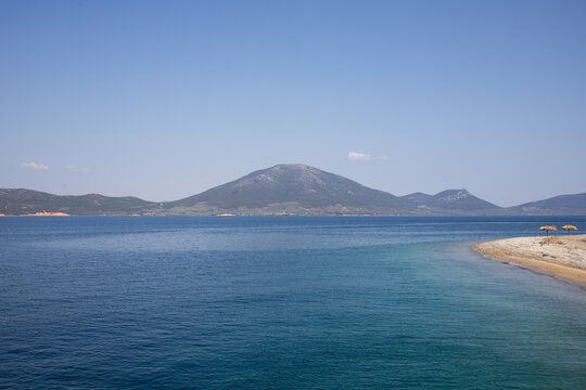 Aegean sea in Greece between the mainland port of Glyfa and the northern Evian port of Agiokambos