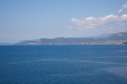 Aegean sea in Greece between the mainland port of Glyfa and the northern Evian port of Agiokambos