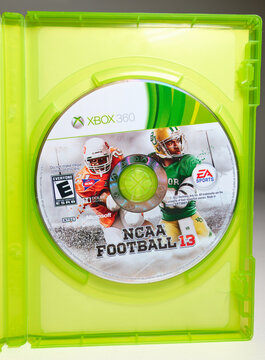 kent, uk, 01.01.2026 NCAA college Football 13 Microsoft Xbox 360 video game case isolated on white background. American football usa nfs video game. Sports gaming.