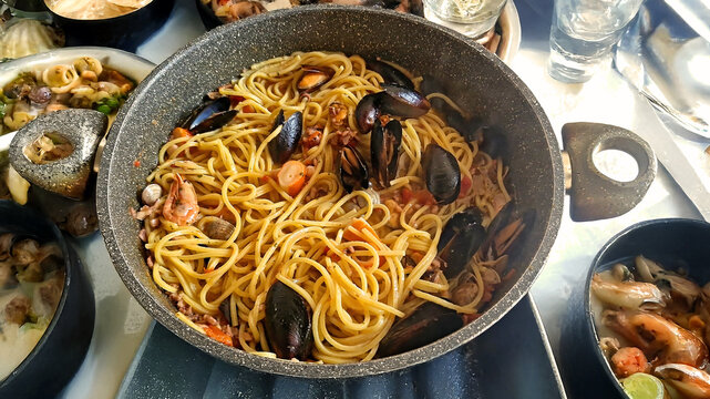 Il Sapore del Mare, Spaghetti allo Scoglio in Padella 910