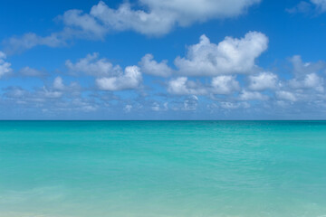 Fototapeta premium tropical beach with blue sky