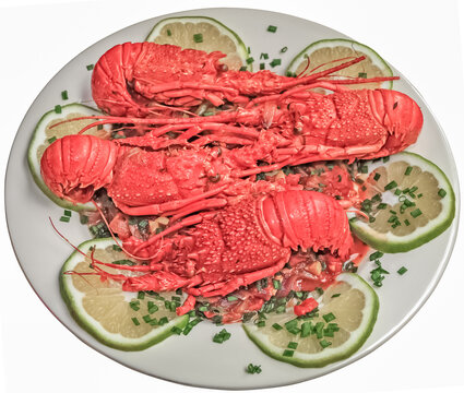 Langoustes &agrave; la cr&eacute;ole sur lit de rondelles de citrons