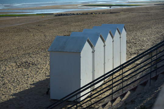 Cabines de plage &agrave; Cabourg