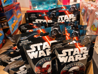 Fototapeta premium Star Wars Mystery Packs Featuring Iconic Characters