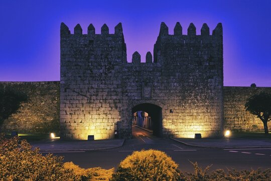 Meadow&rsquo;s gate and ramparts at night, Trancoso, Serra da Estrela, Portugal