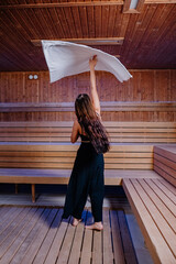 Sauna-mistrz w pracy © rozentuzjazmowany