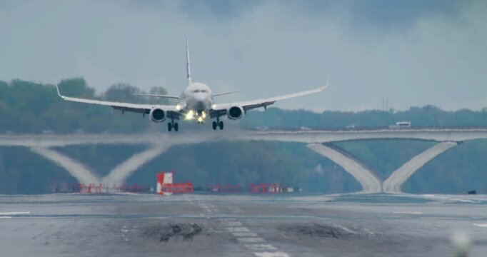 Passenger Jet Landing in Slo-Mo