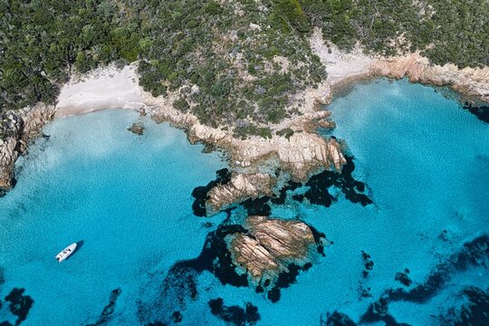 Cala dell amore e Cala connari, nell arcipelago di la maddalena, sardegna